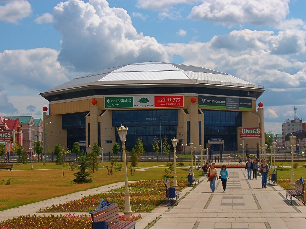 Вид с центральной аллеи в стороную южных ворот парка и Баскет-холла. Фото: TY-214. Вид с центральной аллеи в стороную южных ворот парка и Баскет-холла. Фото: TY-214.
