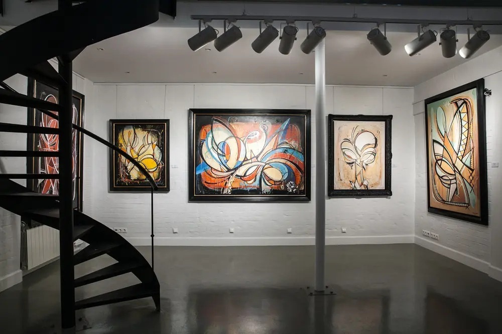 Фото: askerigallery.com