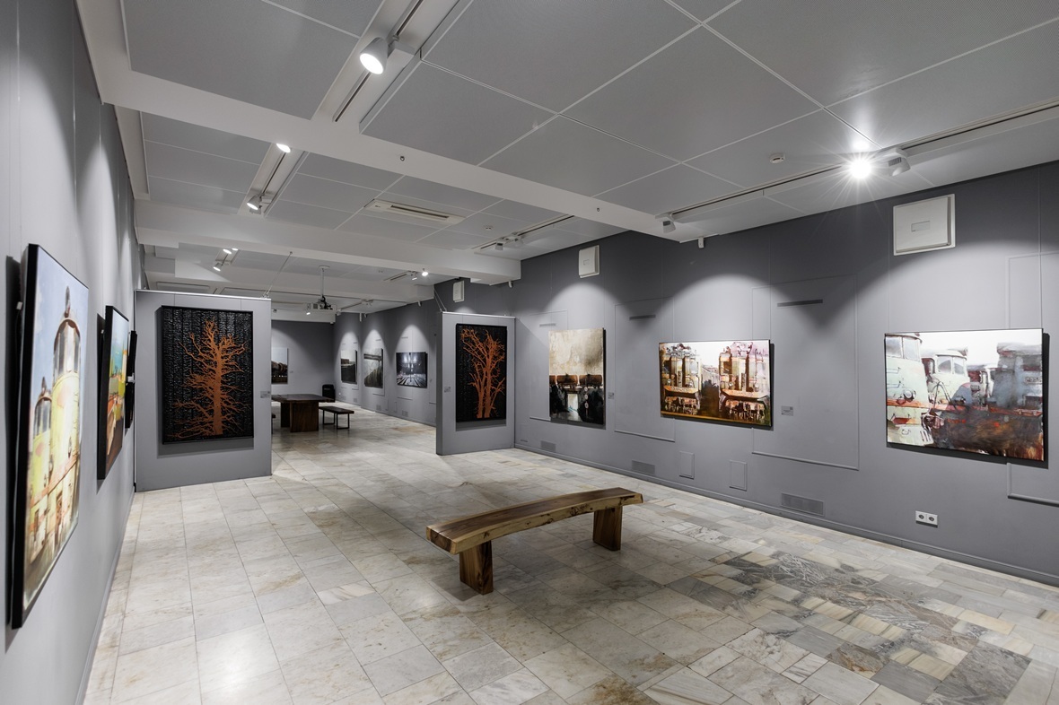Галерея Artstory объявила Open Call для участия художников в Новогодней выставке